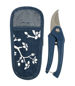 Pruner and Pouch